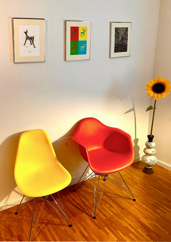 Stuhlgang Kunst, die hinschauen lässt - dort, wo sonst geschwiegen wird.